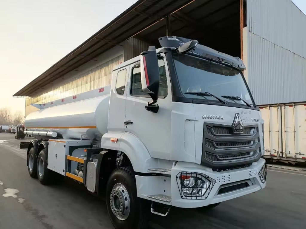 Camion-citerne SIMA OIL